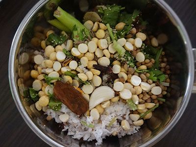 grinding spices for karnatka style veg sagu or saagu