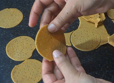 making circles for wheat flour snacks or evening tea time snacks