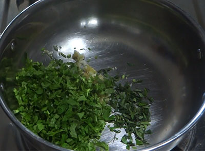 curry leaves and coriander leaves for no stuffing aloo paratha recipe
