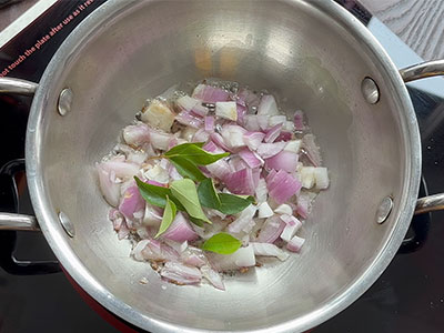 curry leaves for badanekayi rasa palya or brinjal gojju recipe