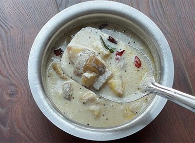 balekai mosaru kootu or raw banana majjige huli recipe