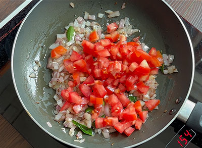 tomato for batani kurma or green peas curry recipe