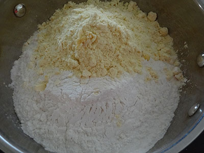 roasted gram flour for benne murukku or butter chakli