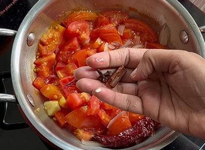 tomato red chilli sauce for leftover chapati noodles recipe