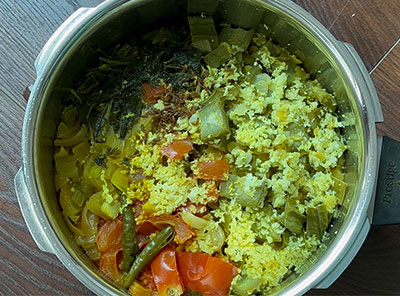 cooked dal and vegetables for heerekai maskai recipe