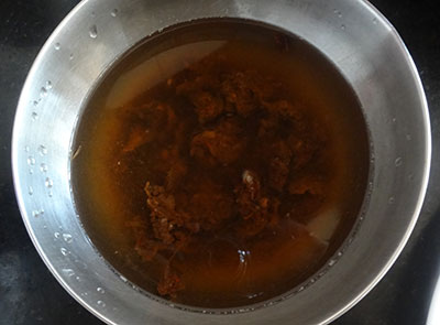 soaked tamarind for Karnataka style puliyogare or tamarind rice