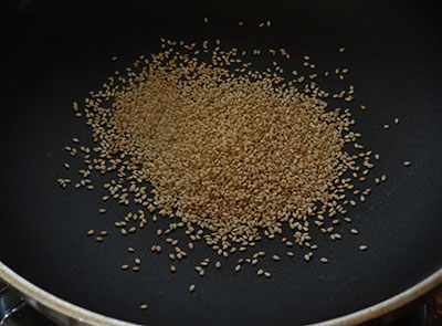 sesame seeds for Karnataka style puliyogare or tamarind rice
