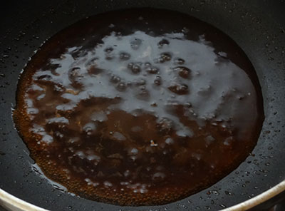 boiling syrup for Bangalore style puliyogare or tamarind rice