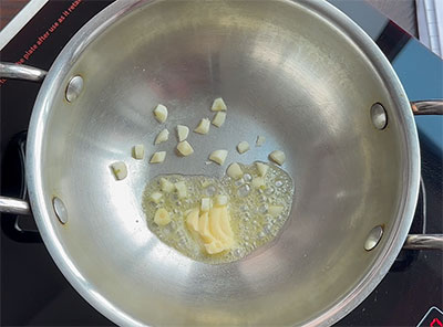 frying garlic for pumpkin soup recipe