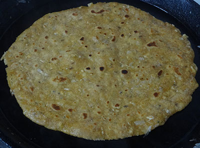 cook the radish paratha or mooli paratha