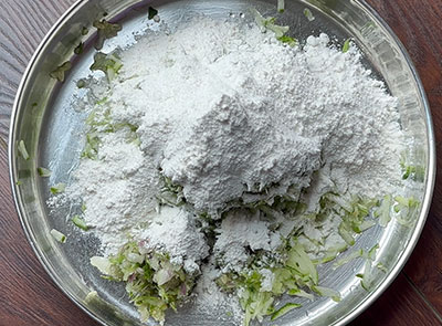 rice flour for vadape or odape or spicy akki rotti recipe