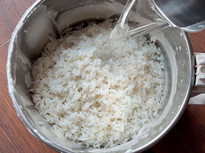 soaked rice for vegetable idli recipe